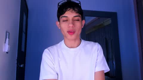 Sebastian online show from 02-25-26, 08:29