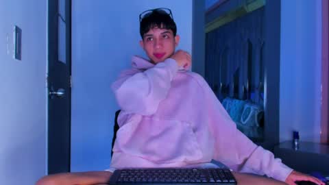 Sebastian online show from 03-30-26, 08:43