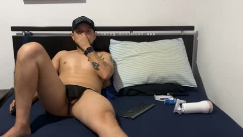 Snapshot of sebaz044 chatting on 11-16-25, 11:21 sebaz044 online show from 11-16-25, 11:21