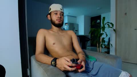 ryan miller online show from 09-09-25, 03:39