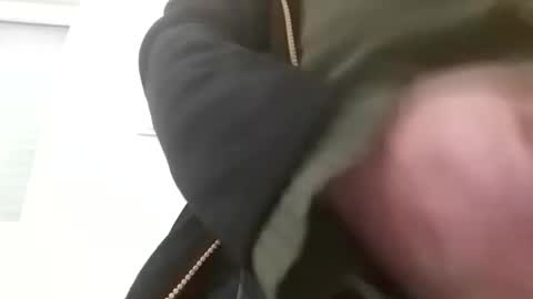 Snapshot of sebtin1979 chatting on 02-25-26, 02:43 sebtin1979 online show from 02-25-26, 02:43