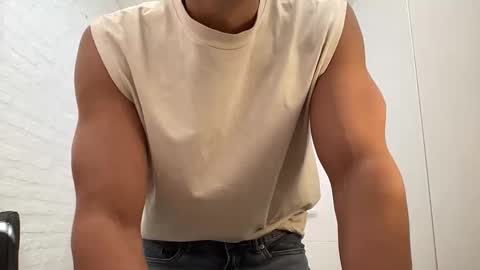 Snapshot of sebybeba chatting on 05-13-26, 02:14 sebybeba online show from 05-13-26, 02:14