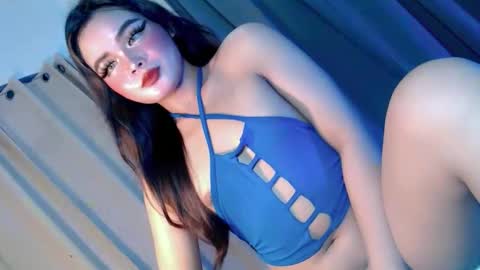 kwen online show from 10-23-25, 01:21