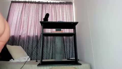 Snapshot of secret_daniell1 chatting on 02-15-25, 04:23 Daniela  online show from 02-15-25, 04:23