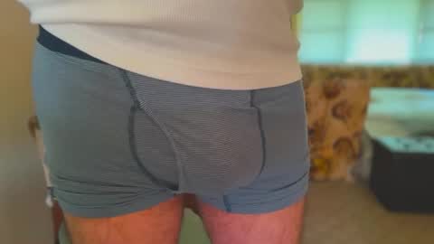 secret_neighbor_ online show from 04-26-26, 01:53