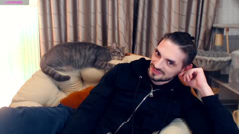 Snapshot of secret_sir chatting on 12-27-24, 01:11 Dean Carter online show from 12-27-24, 01:11