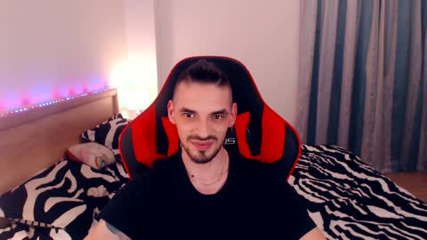 Snapshot of secret_sir chatting on 01-08-25, 03:19 Dean Carter online show from 01-08-25, 03:19