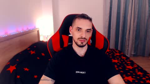 Snapshot of secret_sir chatting on 01-14-25, 10:44 Dean Carter online show from 01-14-25, 10:44