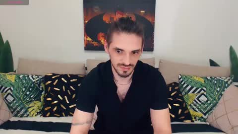 Snapshot of secret_sir chatting on 02-14-25, 11:42 Dean Carter online show from 02-14-25, 11:42