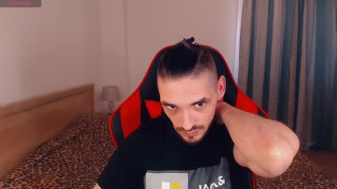 Snapshot of secret_sir chatting on 03-06-25, 02:29 Dean Carter online show from 03-06-25, 02:29