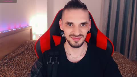 Snapshot of secret_sir chatting on 03-06-25, 11:31 Dean Carter online show from 03-06-25, 11:31