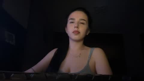 secret_vanilla_ online show from 07-23-26, 08:07