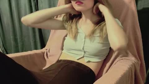 Anni online show from 10-14-25, 01:50