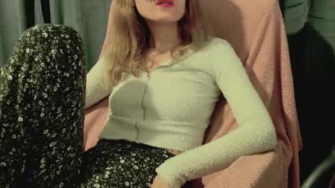 Anni online show from 10-14-25, 11:38