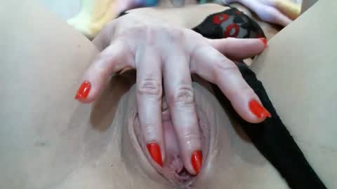 Snapshot of secretlisa chatting on 02-04-25, 05:34 SecretLisa online show from 02-04-25, 05:34