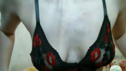 Snapshot of secretlisa chatting on 02-05-25, 06:26 SecretLisa online show from 02-05-25, 06:26