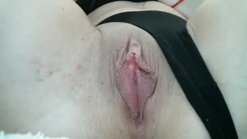 Snapshot of secretlisa chatting on 03-05-25, 08:32 SecretLisa online show from 03-05-25, 08:32