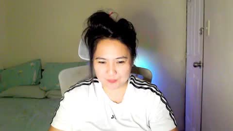 Snapshot of secretlover010101 chatting on 04-11-26, 07:45 MILAN online show from 04-11-26, 07:45