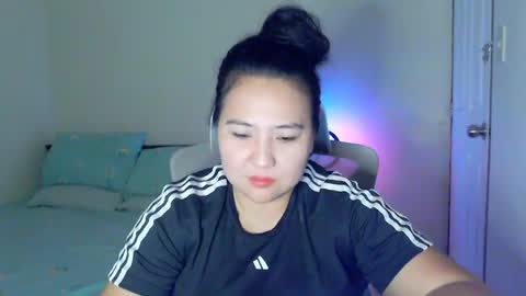 Snapshot of secretlover010101 chatting on 04-15-26, 07:15 MILAN online show from 04-15-26, 07:15