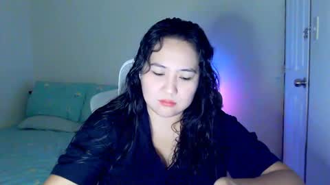 Snapshot of secretlover010101 chatting on 04-16-26, 06:36 MILAN online show from 04-16-26, 06:36