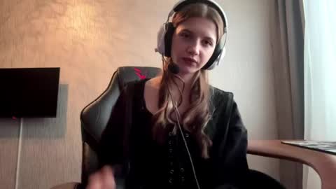 Nika online show from 04-20-26, 12:08