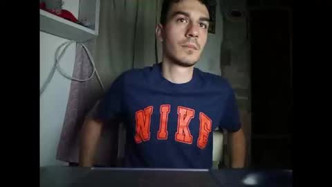 Snapshot of secretstream chatting on 03-12-26, 12:22 secretstream online show from 03-12-26, 12:22