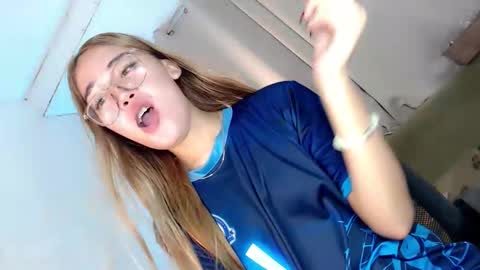 seducing_angela online show from 10-21-25, 12:55