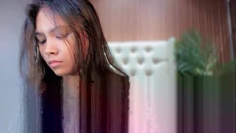 Snapshot of seductive_elle chatting on 05-24-26, 05:07 ellie online show from 05-24-26, 05:07