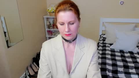 seductive_foxy_ online show from 11-21-25, 09:41