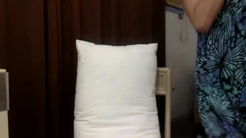 Snapshot of seductive_nessie chatting on 10-31-25, 10:27 seductive_nessie online show from 10-31-25, 10:27