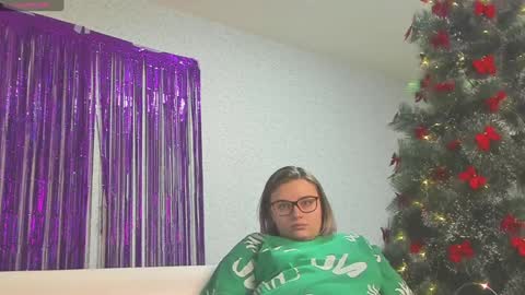 Snapshot of seductive_she_wolf chatting on 12-29-24, 12:23 seductive_she_wolf online show from 12-29-24, 12:23