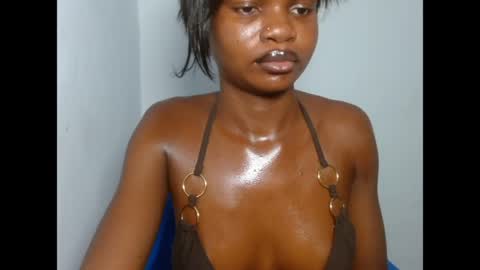 seductive_sugar247 online show from 04-14-26, 05:46