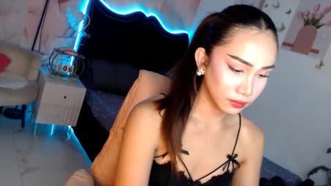 Vanessa online show from 11-05-25, 04:51