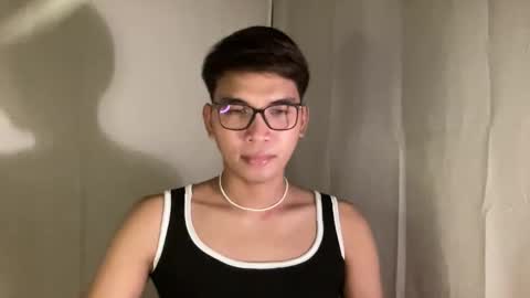 Snapshot of seductive_william chatting on 10-02-25, 10:00 William online show from 10-02-25, 10:00