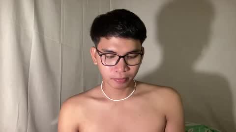 Snapshot of seductive_william chatting on 12-02-25, 04:46 William online show from 12-02-25, 04:46