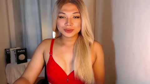 Deluxe online show from 09-14-25, 04:11