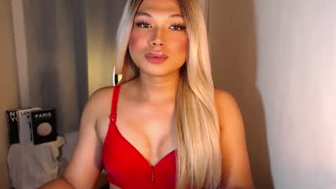 Deluxe online show from 09-14-25, 04:39