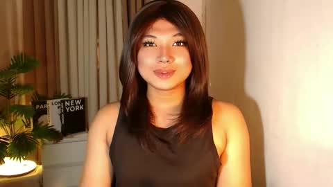 Deluxe online show from 10-23-25, 07:07