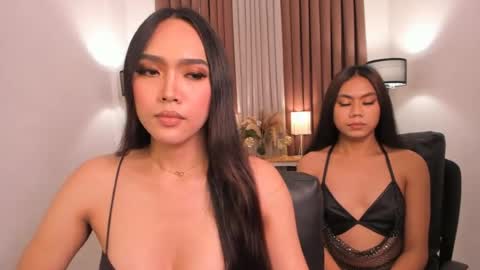 Julia online show from 06-29-26, 07:47