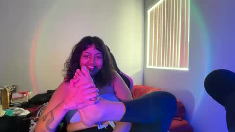Snapshot of seductivemuse chatting on 10-25-25, 04:13 seductivemuse online show from 10-25-25, 04:13
