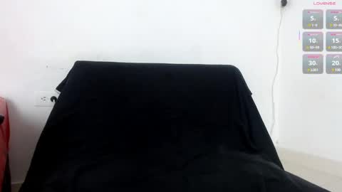 Estefany online show from 05-23-26, 10:19
