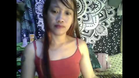 Snapshot of seductress_petite chatting on 12-04-25, 11:35 martha online show from 12-04-25, 11:35