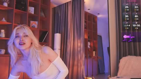 Snapshot of seduza_hyun chatting on 10-08-25, 09:56 Chia online show from 10-08-25, 09:56