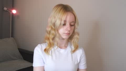 See Its honey bunny  im Lana online show from 06-01-26, 05:25