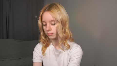 See Its honey bunny  im Lana online show from 06-08-26, 04:18