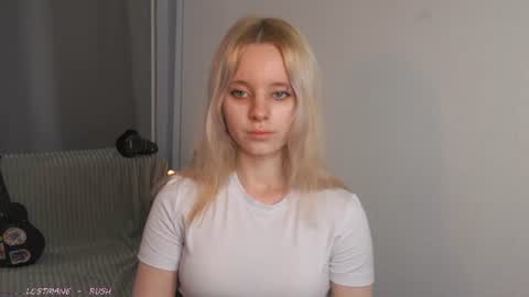 See Its honey bunny  im Lana online show from 07-09-26, 04:11