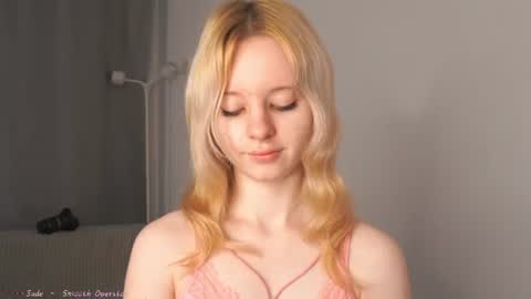 See Its honey bunny  im Lana online show from 07-15-26, 04:23