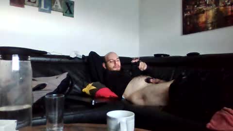 Snapshot of seeebi chatting on 09-27-25, 07:46 Sebastian online show from 09-27-25, 07:46