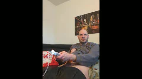 Sebastian online show from 03-10-26, 06:07