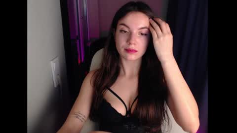 Emily online show from 03-11-25, 03:02